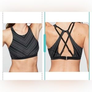 Athleta Black & White Chevron High-Neck Underwire Bikini Top 32B/C